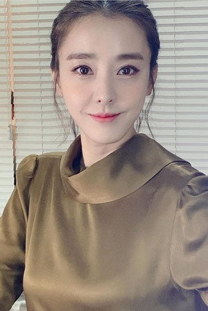 Park Eun-hye portrait