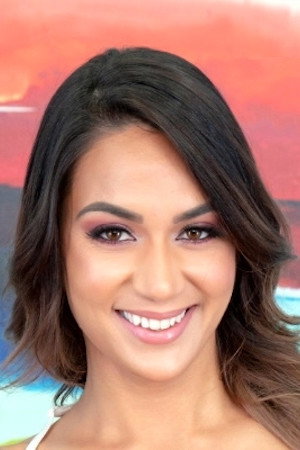 Alexis Zara portrait