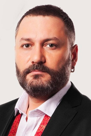 Hüsnü Şenlendirici portrait