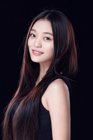 Shu Ya portrait