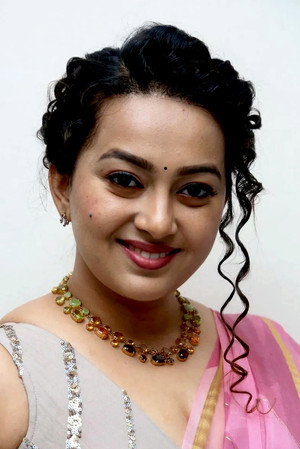 Ester Noronha portrait