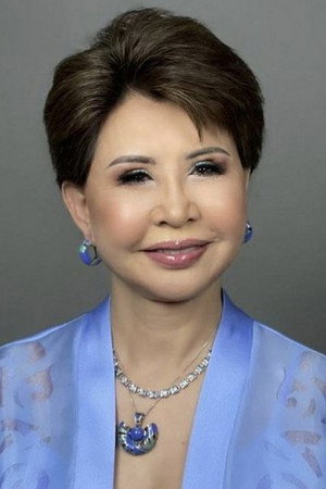 Roza Rymbaeva portrait