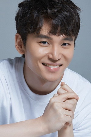 Han Jun-woo portrait