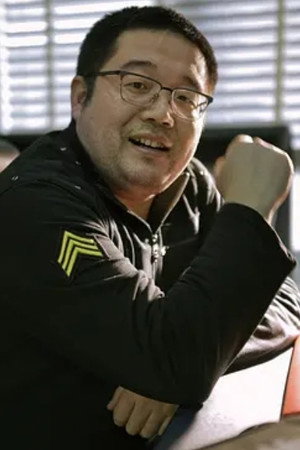 Che Zhi Gang portrait