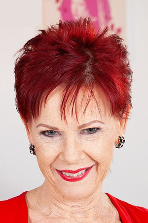 Caroline Hamsel portrait