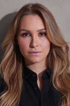 Carla Diaz portrait