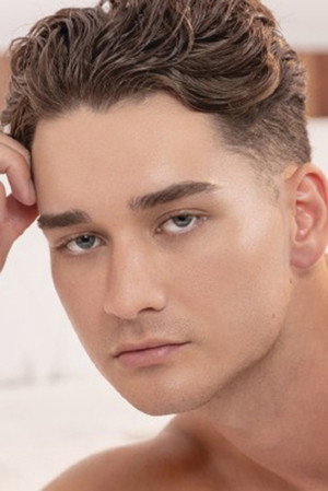 Bailey Zane portrait