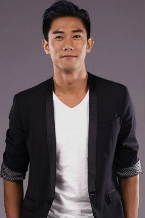 Desmond Tan portrait