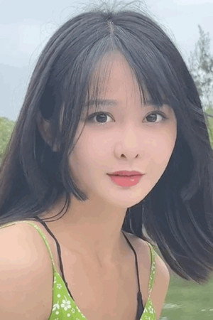 Yang Fuyu portrait