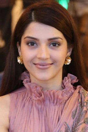 Mehreen Pirzada portrait