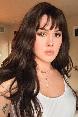 Daisy Taylor portrait