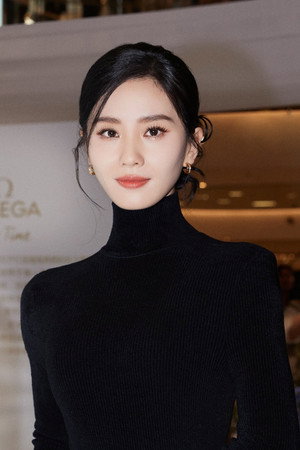 Liu Shishi portrait