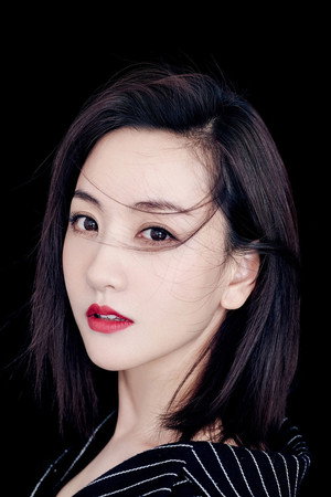 Yang Rong portrait