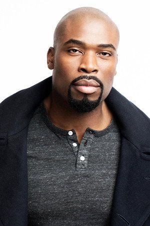 Israel Idonije portrait