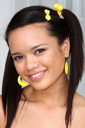 Bliss Lei portrait