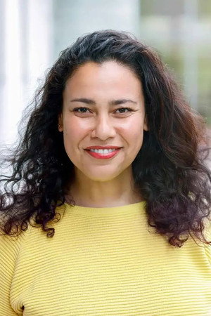 Esma Abouzahra portrait