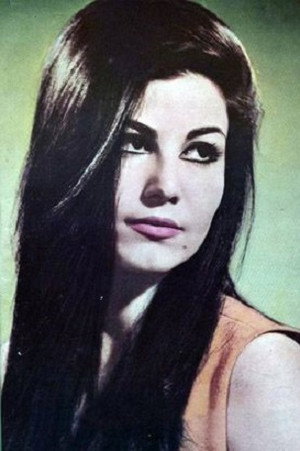 Pouri Banaei portrait