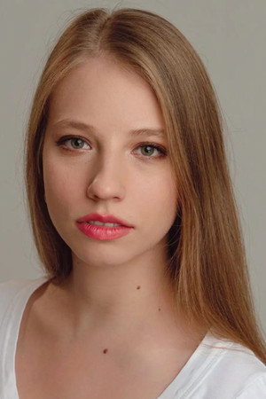 Dilara Mücaviroğlu portrait