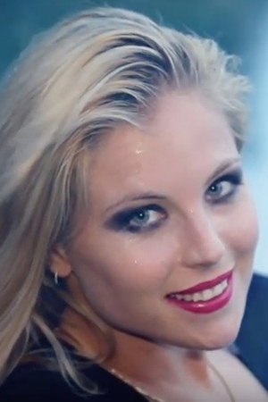 Julia Sohl portrait