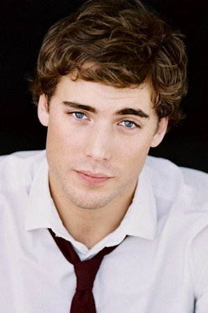 Dustin Milligan portrait