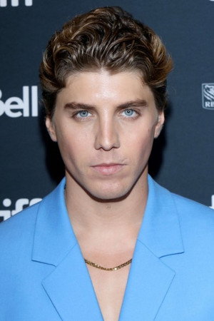Lukas Gage portrait