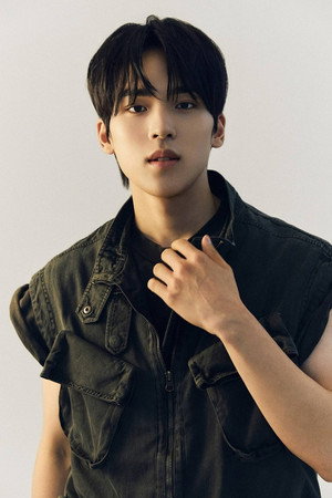 Moon Seong-hyun portrait