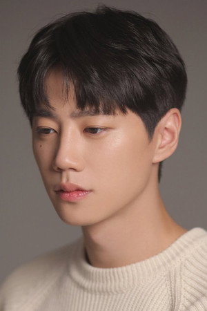 Lee Jun-young portrait