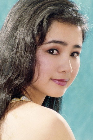 Thu Hà portrait