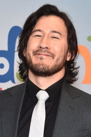Mark Fischbach portrait