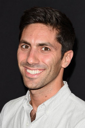 Nēv Schulman portrait