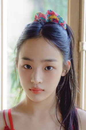Minji portrait
