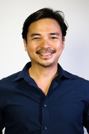 Lui Villaruz portrait