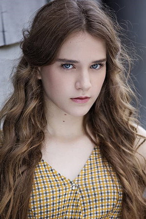Zoe King portrait