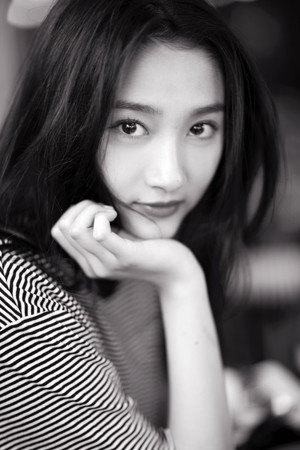 Guan Xiaotong portrait