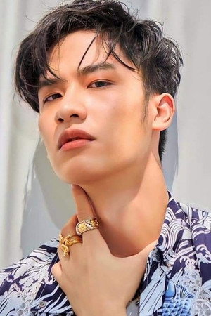 Tawan Vihokratana portrait