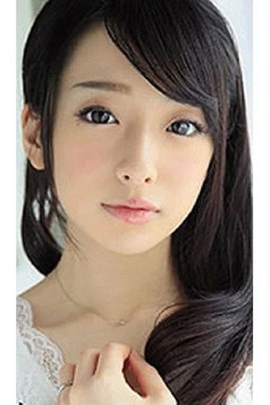 Mai Nanase portrait