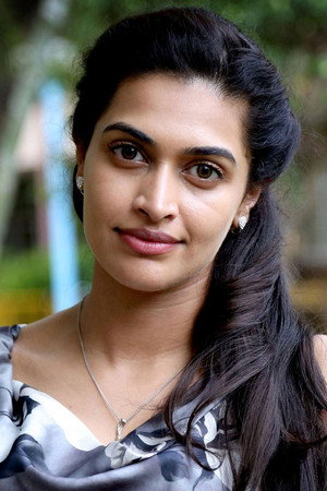 Salony Luthra portrait