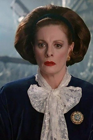 Dana Ivey portrait
