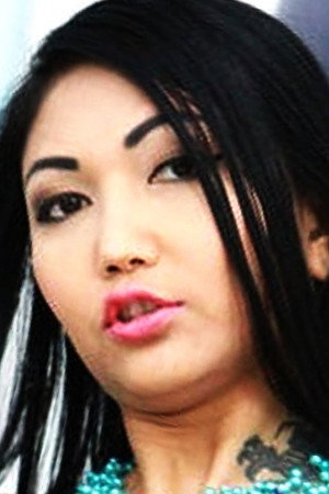 Kim XXX portrait