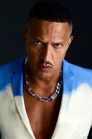 Mano Brown portrait