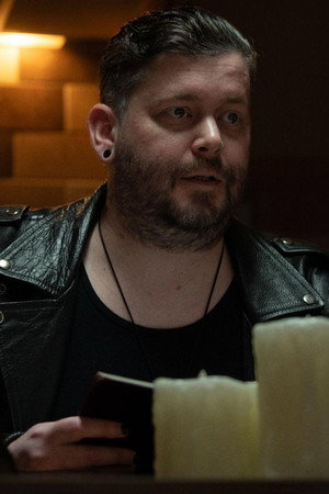 Tom Argus portrait