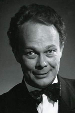 Elith Foss portrait