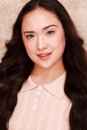 Mia King portrait