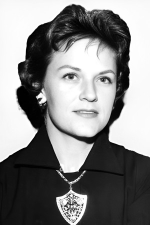 Loretta Agar portrait