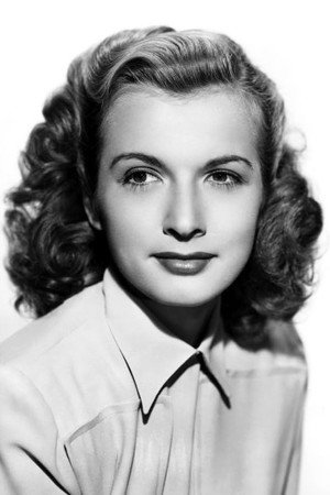 Carole Mathews portrait