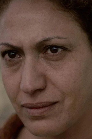 Salha Nasraoui portrait