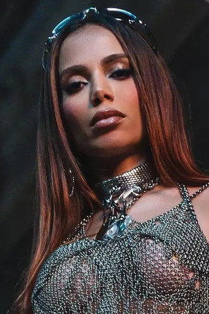 Anitta portrait