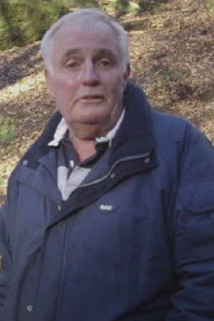 Les Davies portrait
