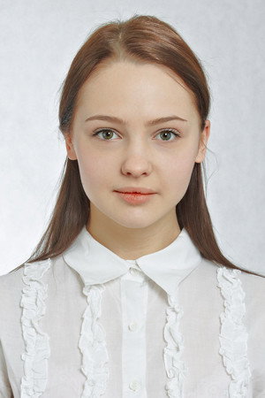 Yuliya Khlynina portrait