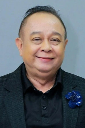 Tiểu Bảo Quốc portrait